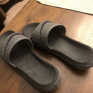 Boys Nike Slides